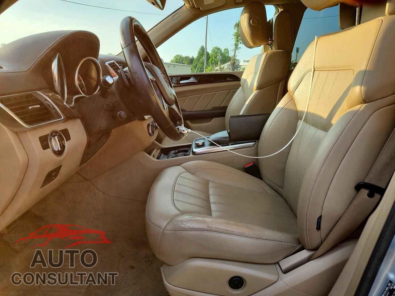 MERCEDES-BENZ GL-CLASS 2015 - 4JGDF6EE0FA569999