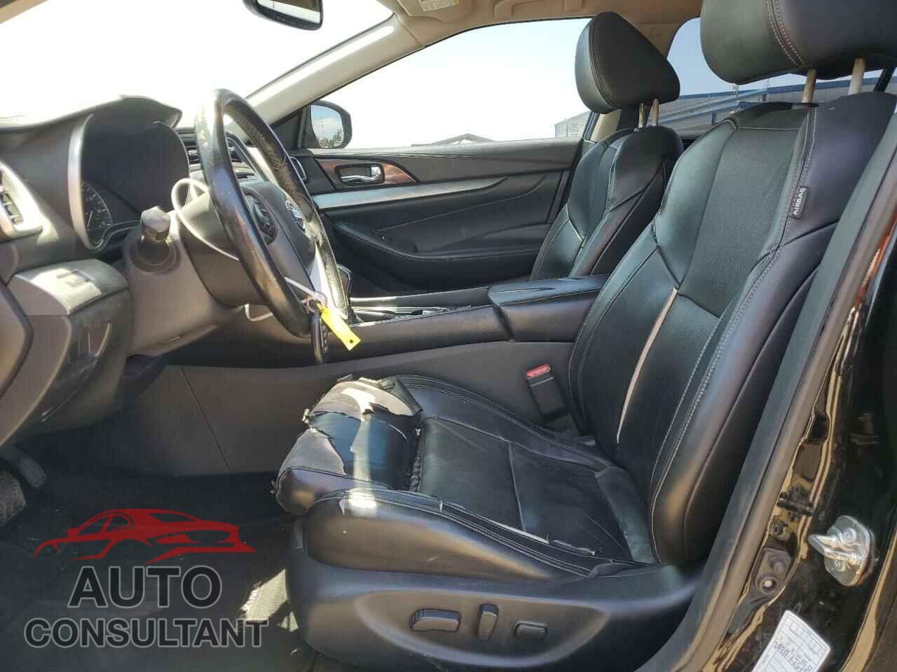 NISSAN MAXIMA 2018 - 1N4AA6AP1JC377717