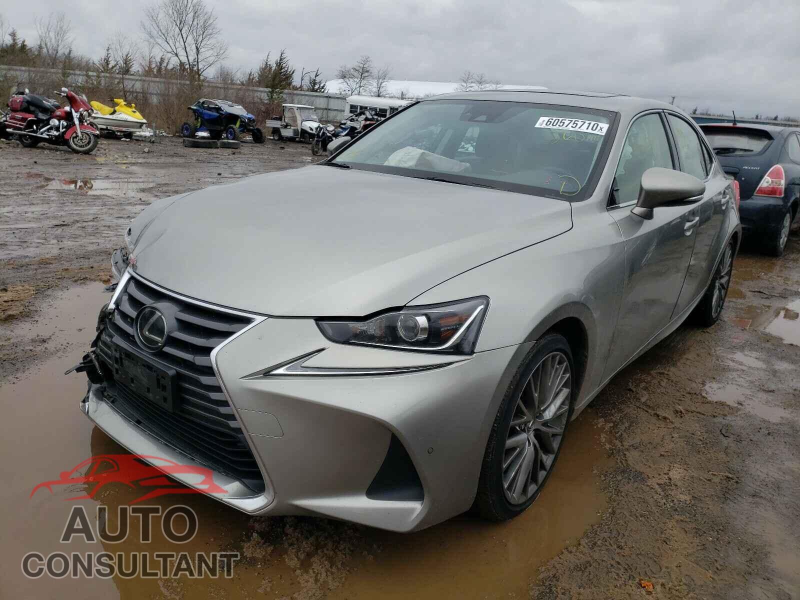 LEXUS IS 2018 - JTHC81D25J5029830