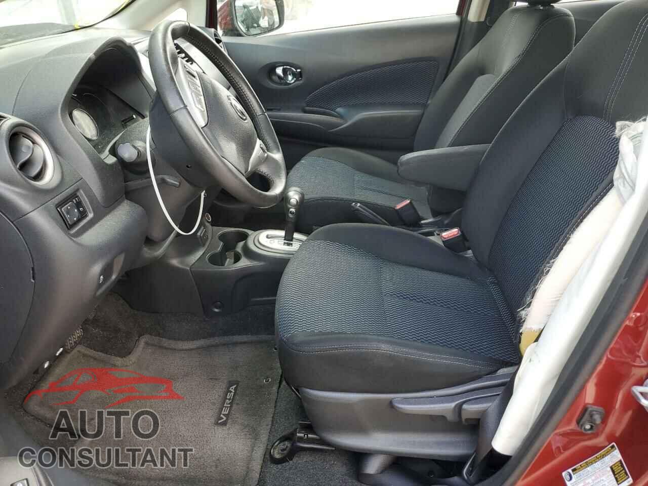 NISSAN VERSA 2017 - 3N1CE2CP8HL367152