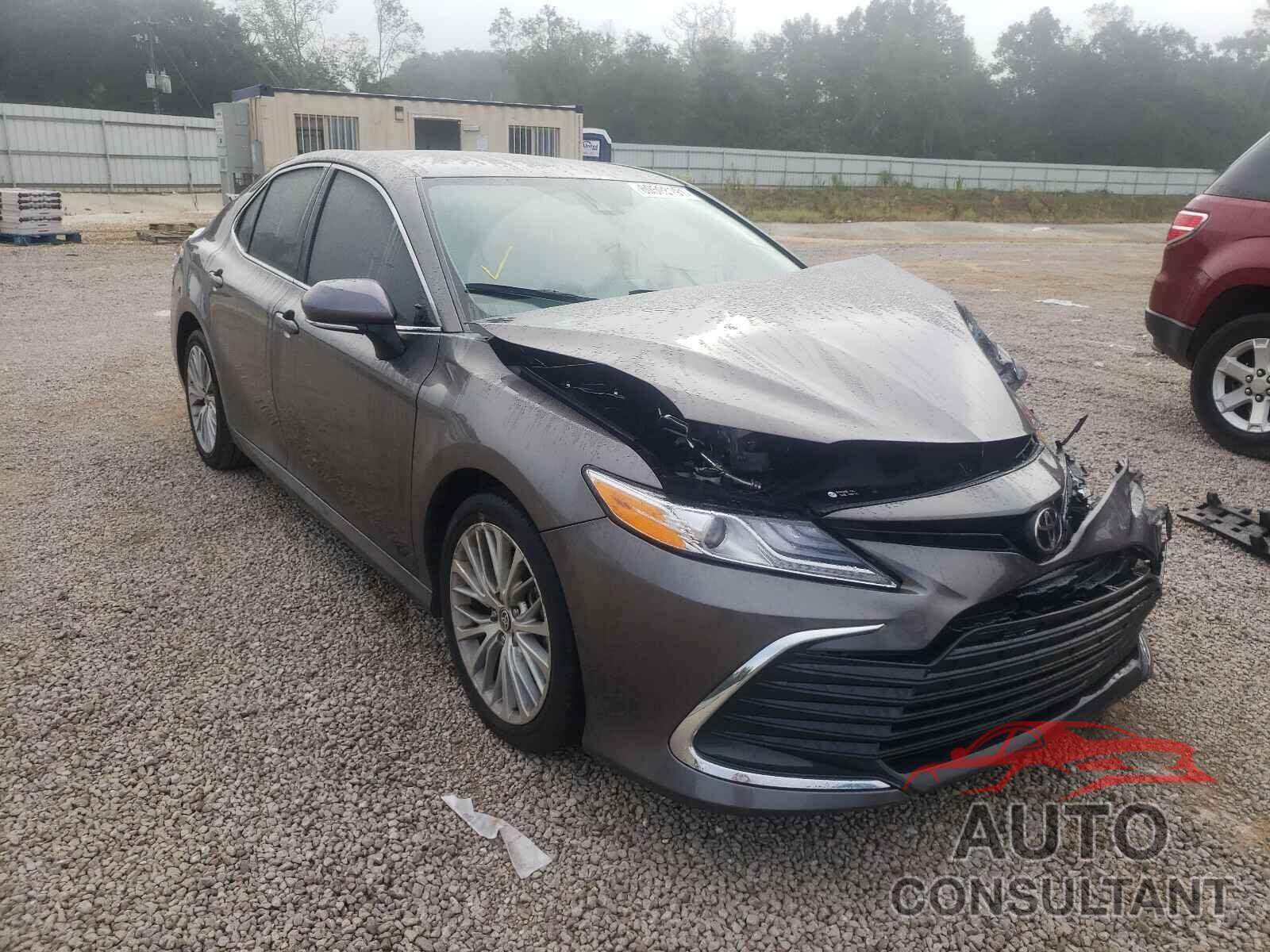 TOYOTA CAMRY 2021 - 4T1F11AK1MU405436