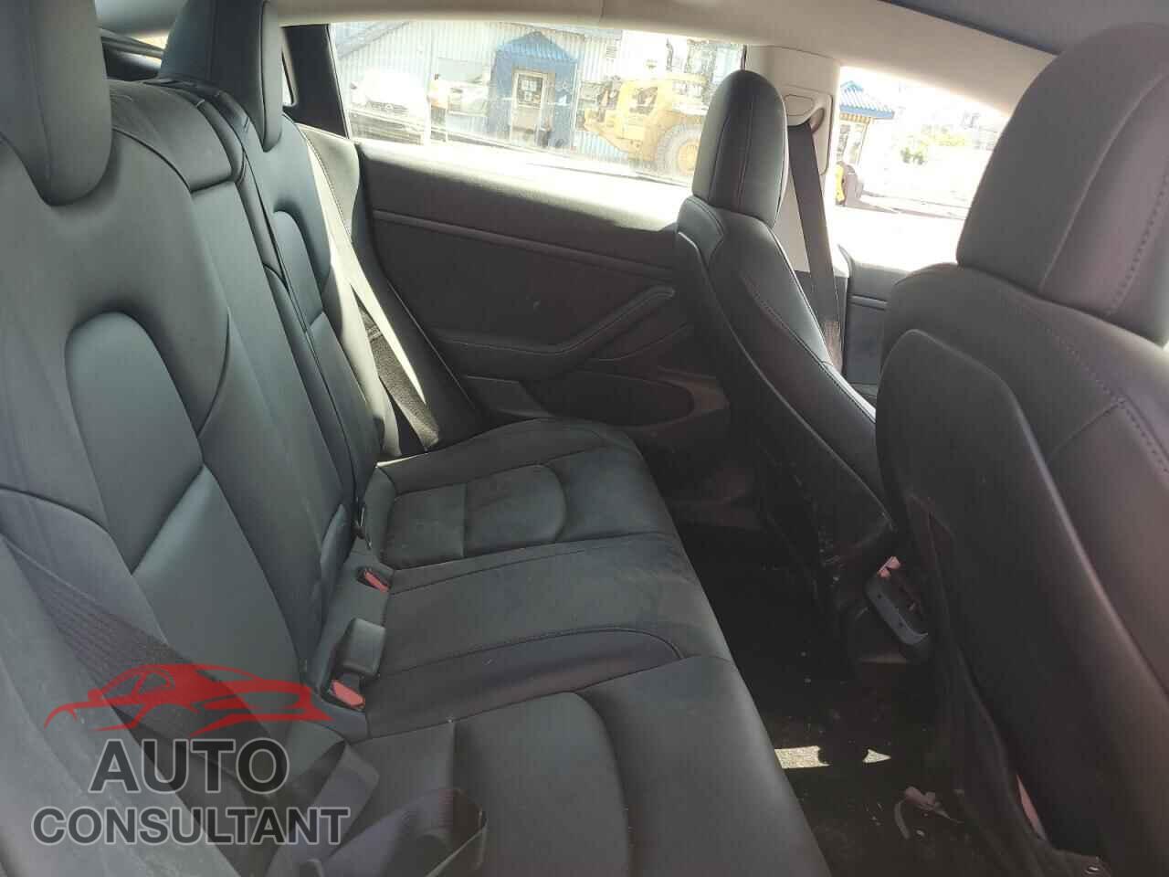 TESLA MODEL 3 2020 - 5YJ3E1EA0LF715596