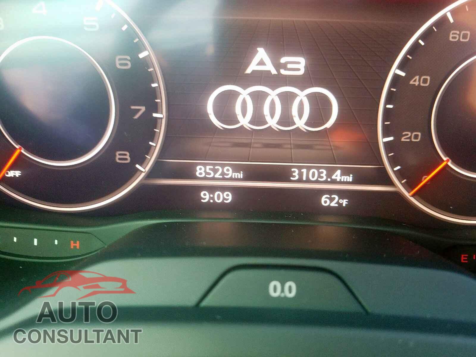 AUDI A3 2019 - WAUGUGFF6K1008895