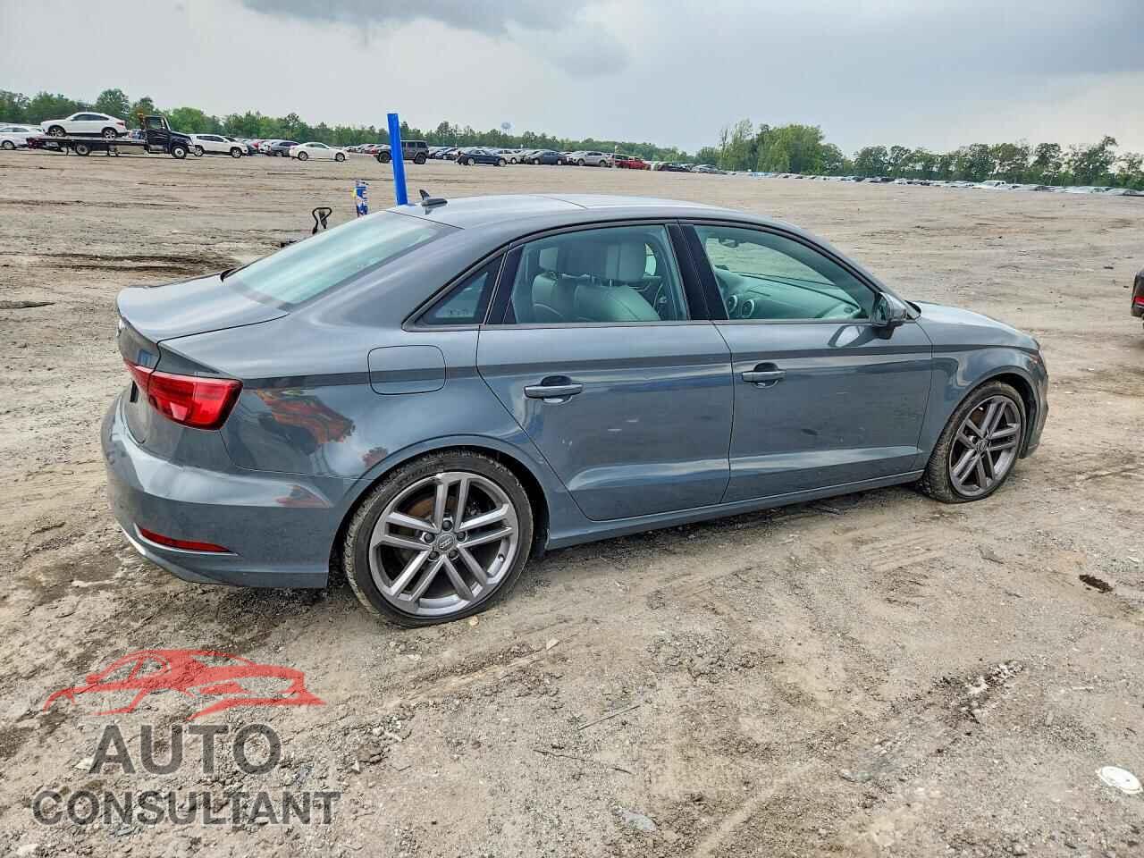 AUDI A3 2018 - WAUAUGFF4J1068727