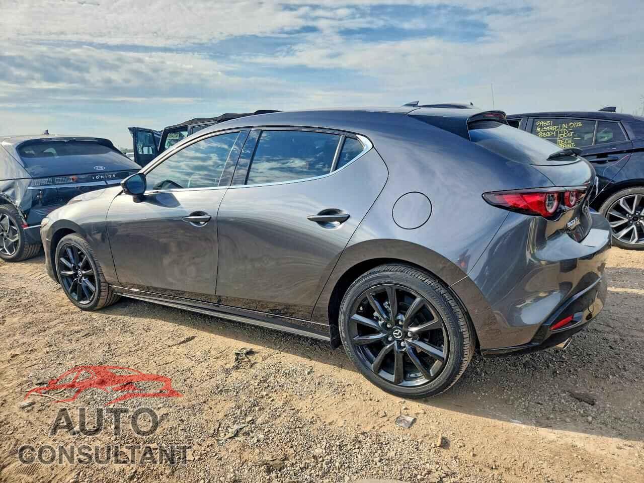 MAZDA 3 2022 - JM1BPAML2N1513430