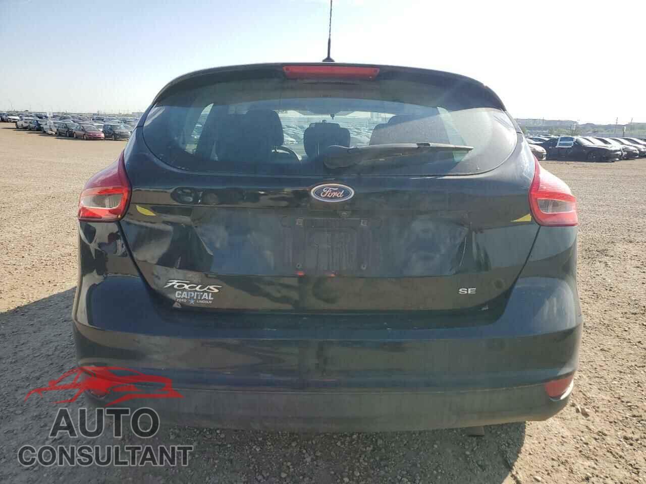 FORD FOCUS 2017 - 1FADP3K20HL200227
