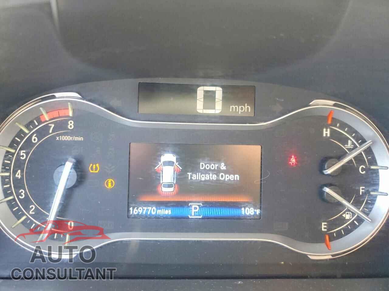 HONDA PILOT 2016 - 5FNYF5H32GB009128