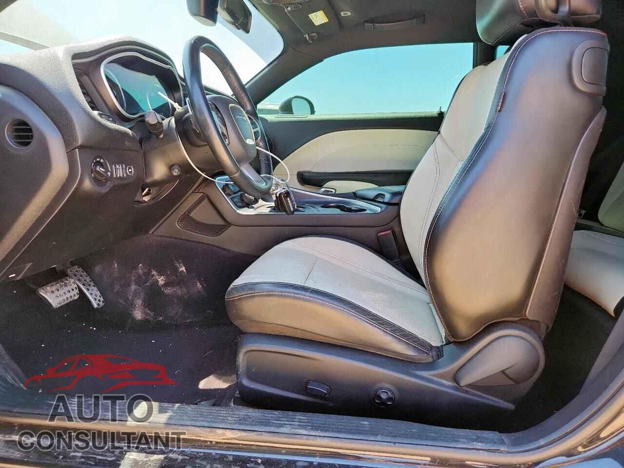 DODGE CHALLENGER 2017 - 2C3CDZGG5HH555658