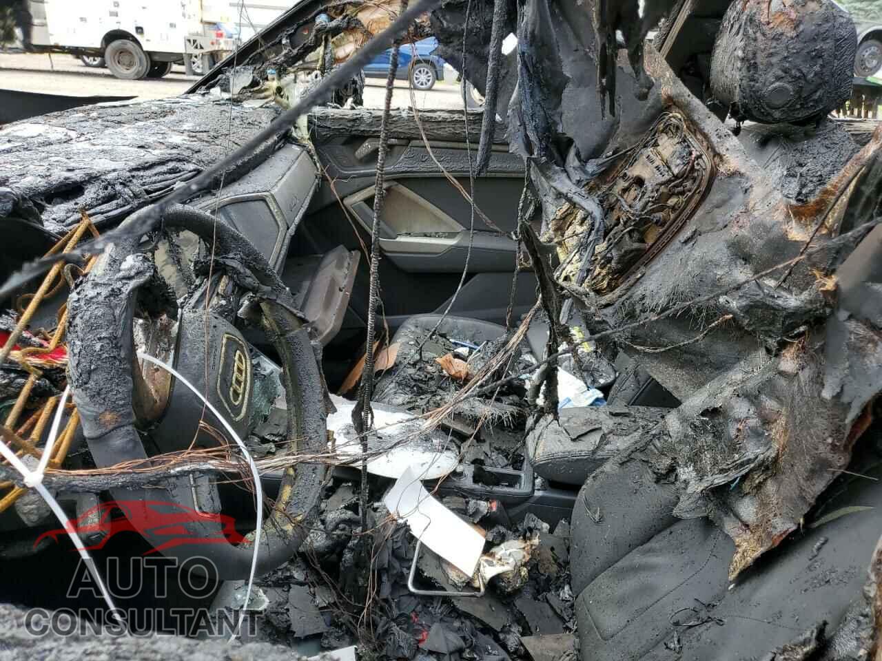 AUDI Q3 2020 - WA1EECF35L1013409