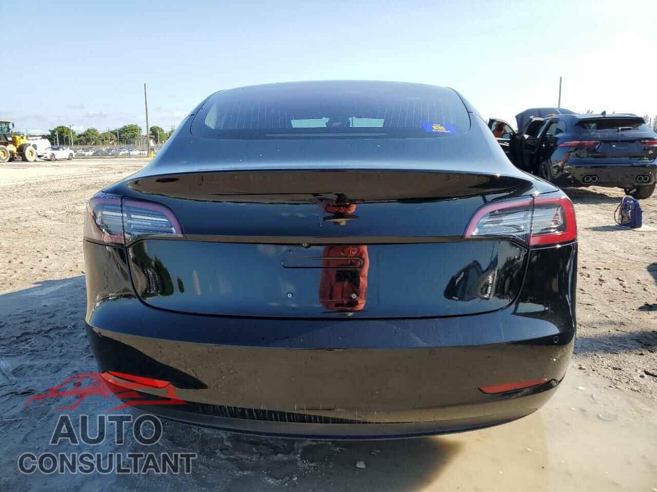 TESLA MODEL 3 2018 - 5YJ3E1EA3JF039514