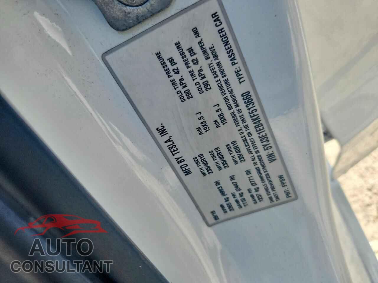 TESLA MODEL 3 2019 - 5YJ3E1EB4KF513660