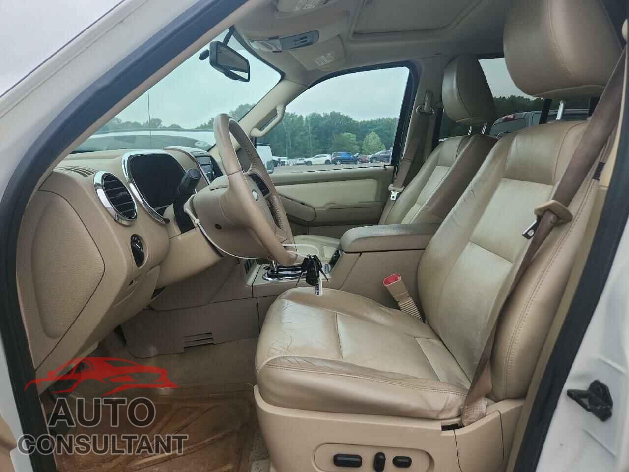 FORD EXPLORER 2010 - 1FMEU6EE9AUA92121