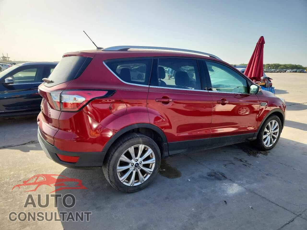 FORD ESCAPE 2017 - 1FMCU0JD7HUD83082