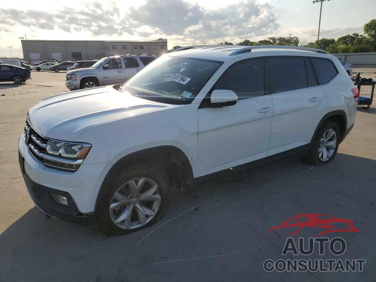 VOLKSWAGEN ATLAS 2018 - 1V2DR2CA8JC581060