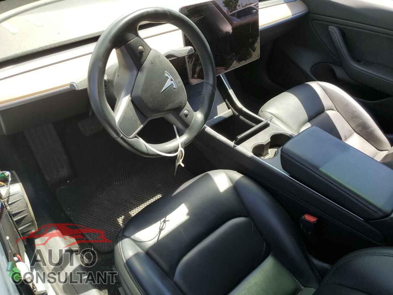 TESLA MODEL 3 2019 - 5YJ3E1EA1KF397177
