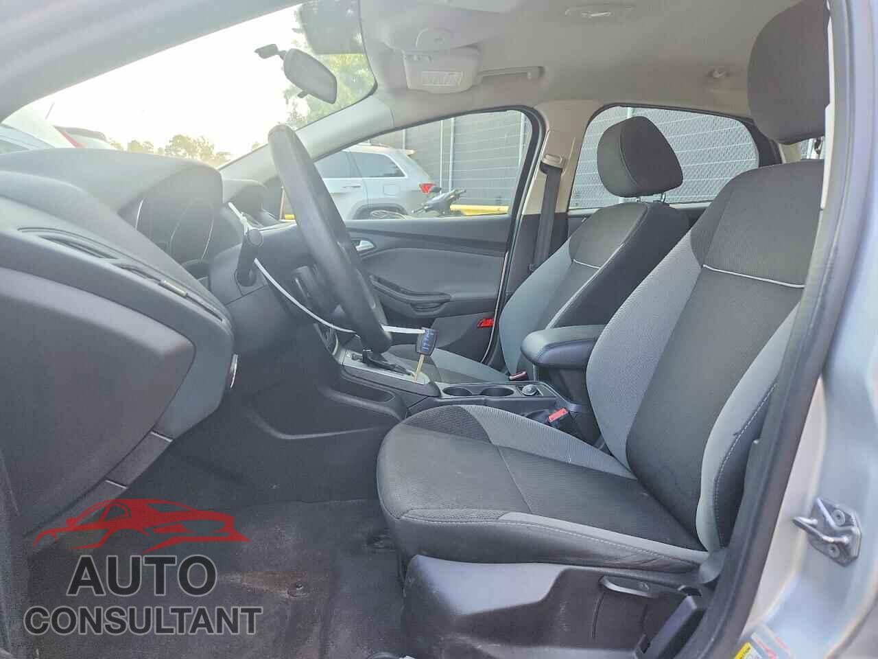 FORD FOCUS 2014 - 1FADP3F20EL259817