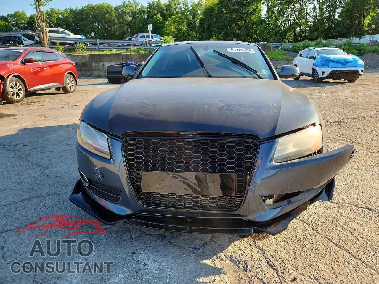 AUDI A5 2010 - WAULFAFRXAA004931