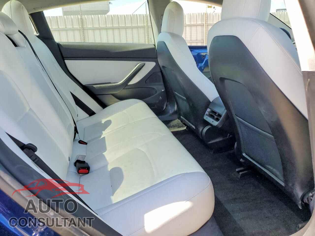 TESLA MODEL 3 2019 - 5YJ3E1EA6KF317968