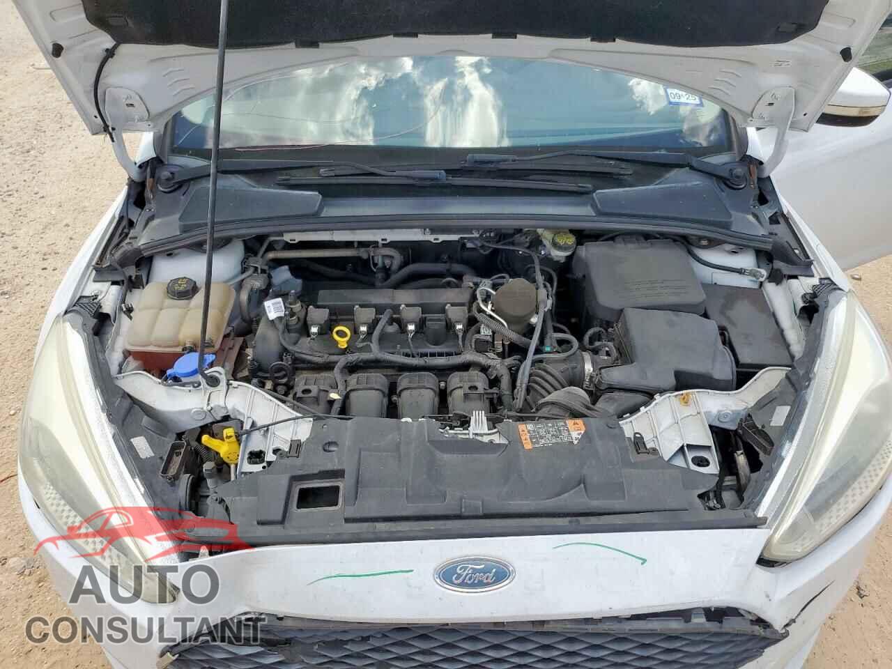 FORD FOCUS 2016 - 1FADP3F20GL245385