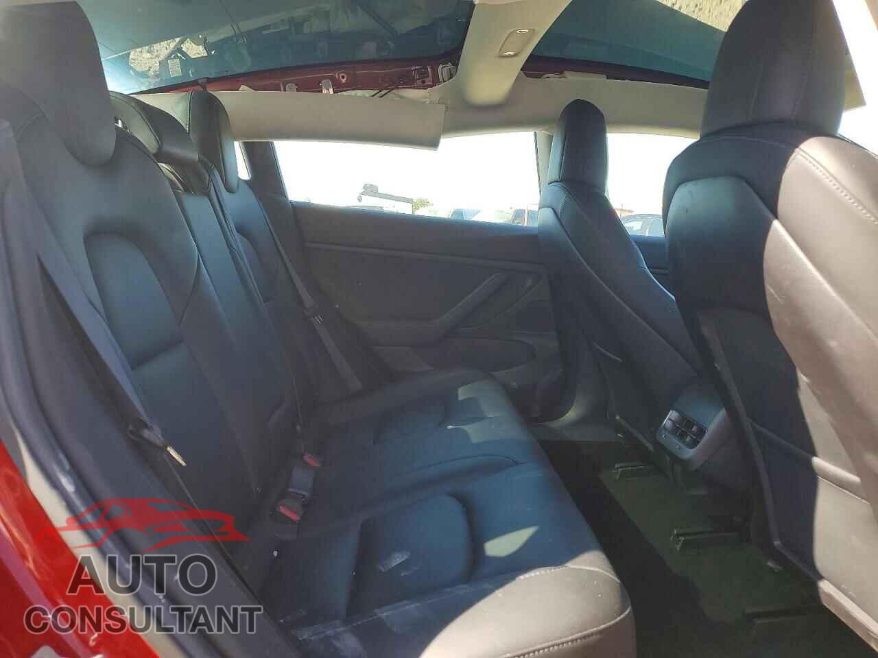 TESLA MODEL 3 2019 - 5YJ3E1EB3KF452365