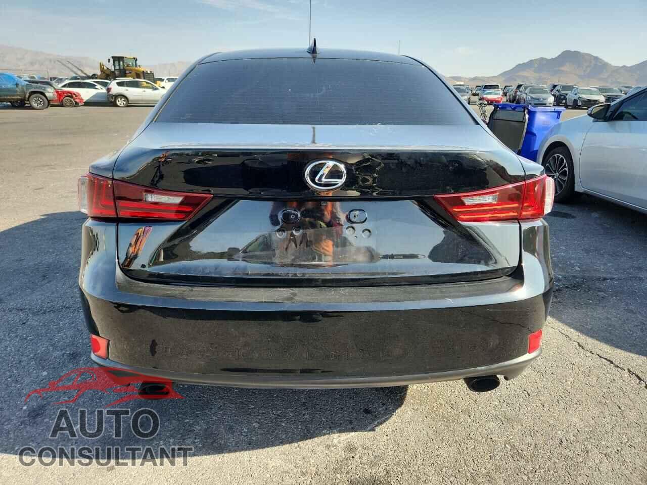 LEXUS IS 2014 - JTHBF1D27E5008484