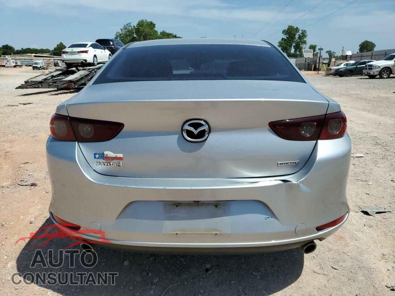 MAZDA 3 2019 - JM1BPACL9K1110896