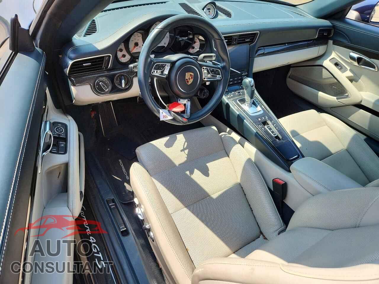 PORSCHE 911 2018 - WP0CB2A97JS147728