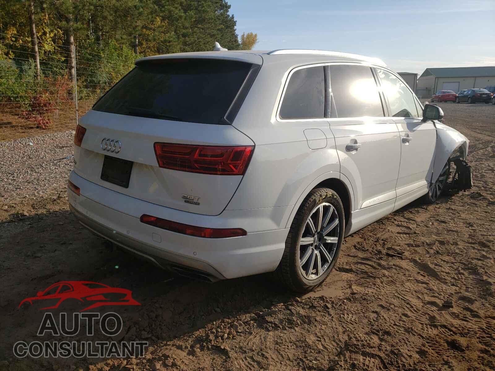 AUDI Q7 2018 - WA1VAAF73JD049128