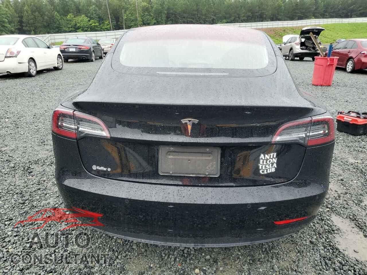 TESLA MODEL 3 2019 - 5YJ3E1EA0KF305332