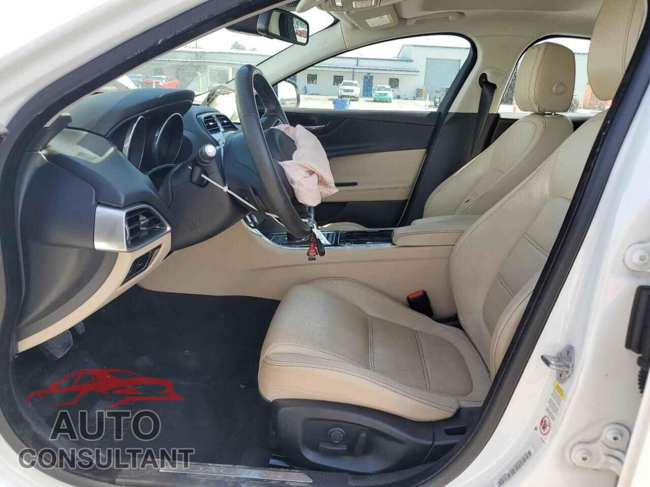 JAGUAR XE 2017 - SAJAK4BV6HA950823