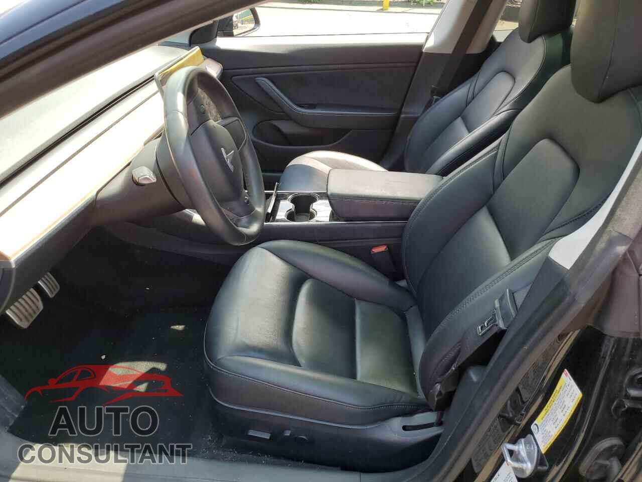 TESLA MODEL 3 2018 - 5YJ3E1EB3JF170807