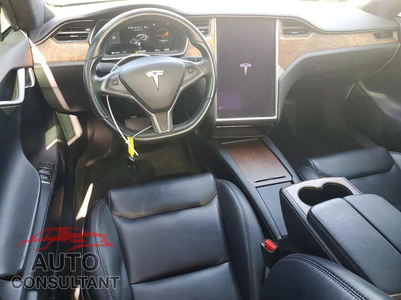 TESLA MODEL S 2021 - 5YJSA1E24MF423869