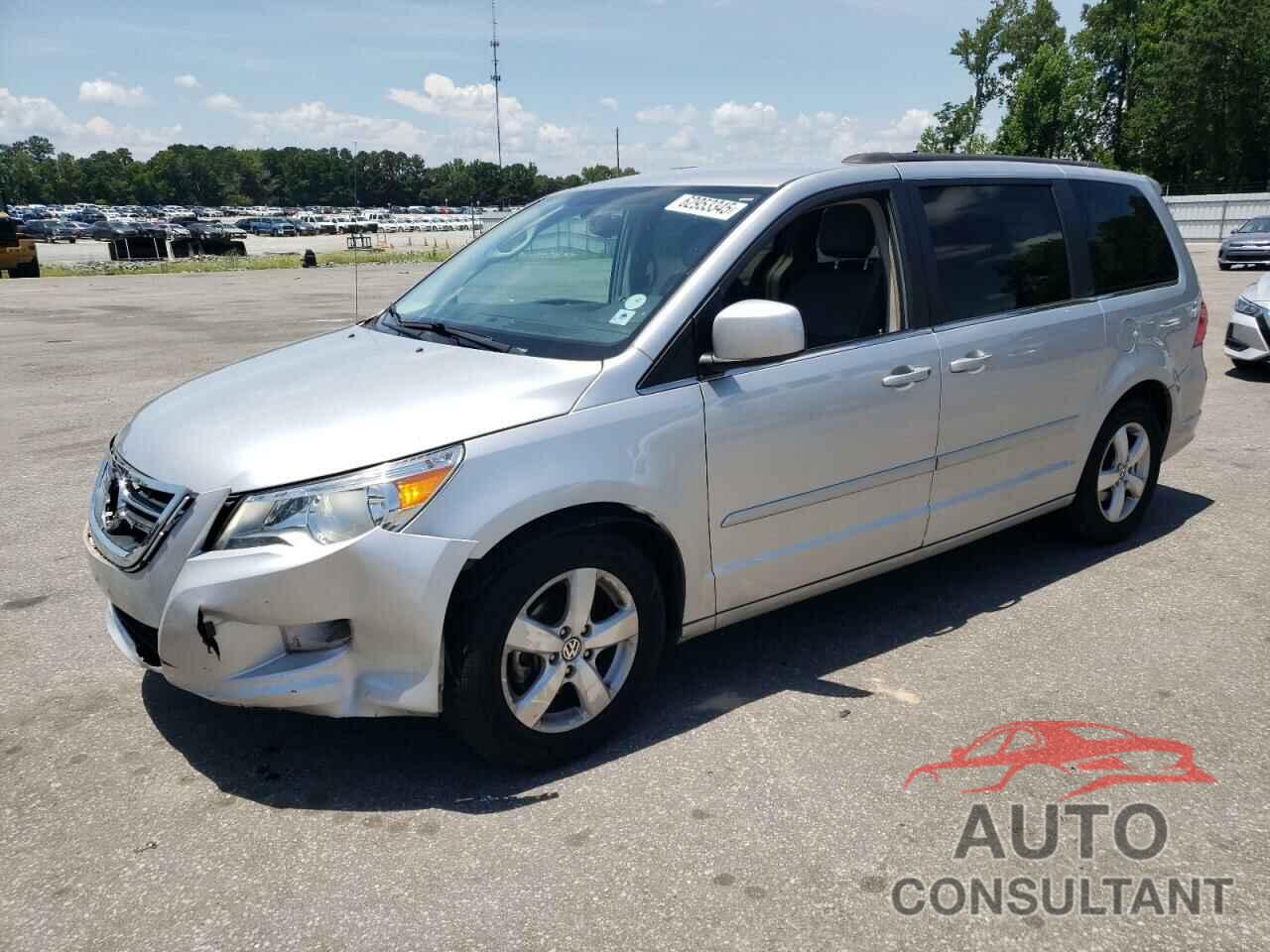 VOLKSWAGEN ROUTAN 2011 - 2V4RW3DG2BR766535
