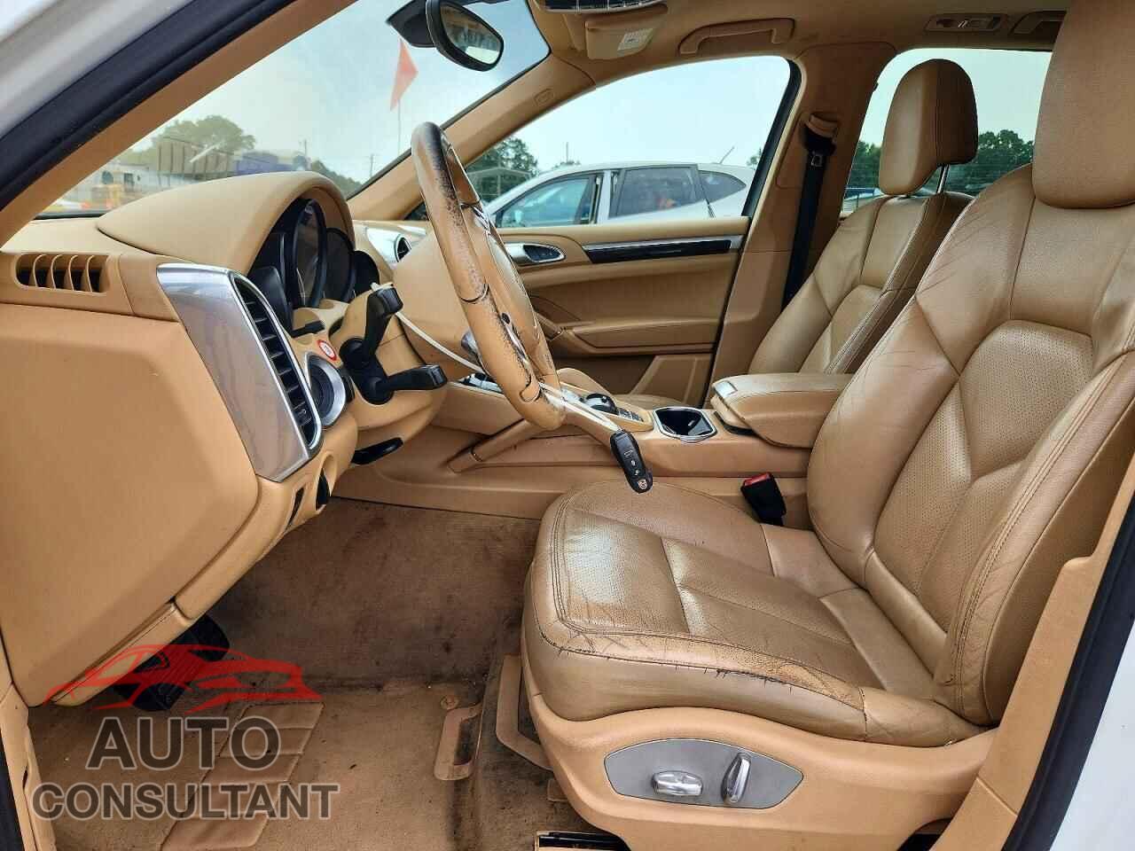 PORSCHE CAYENNE 2012 - WP1AA2A2XCLA07715