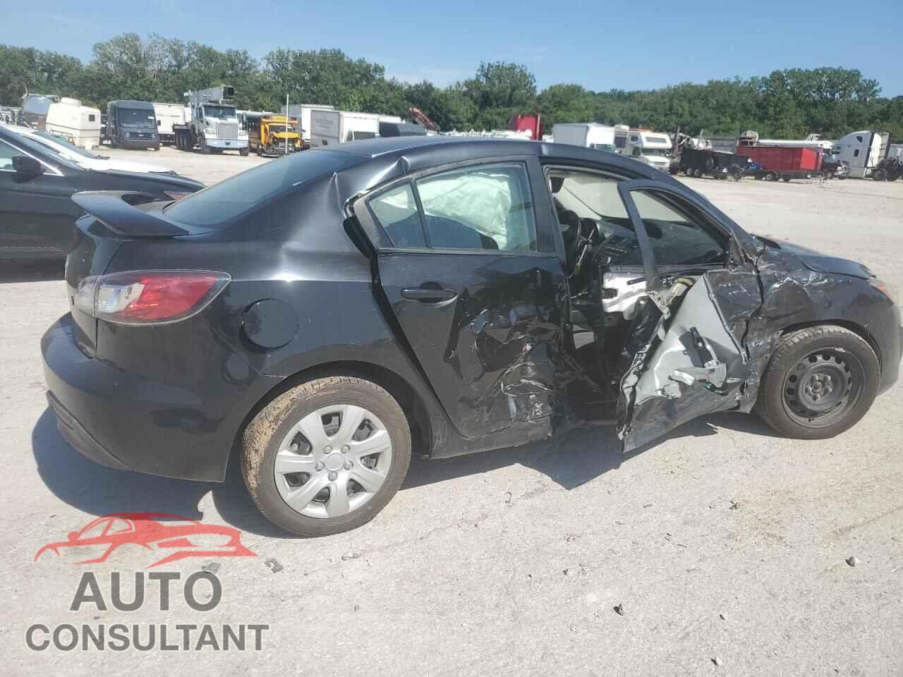 MAZDA 3 2011 - JM1BL1UF7B1366166