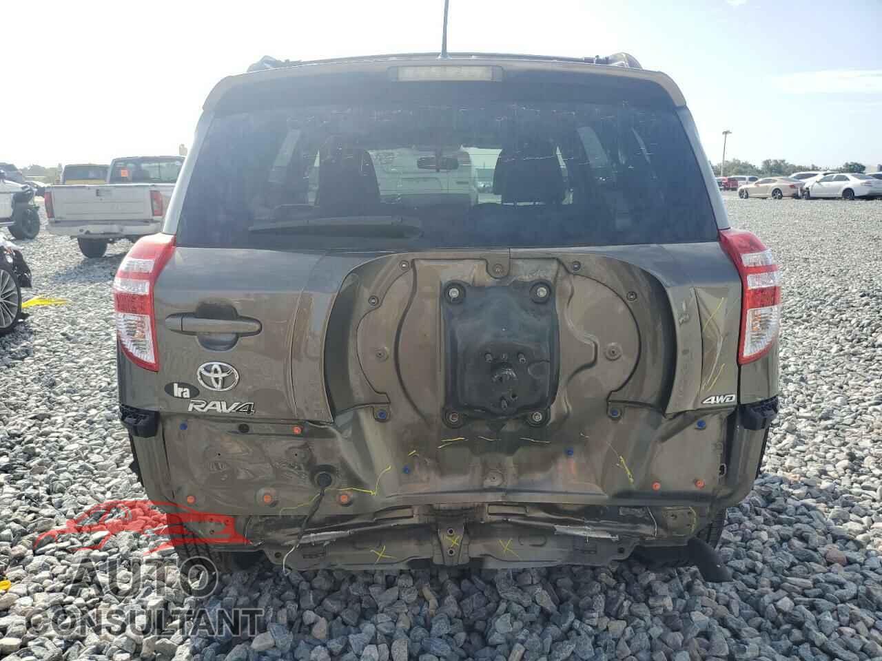 TOYOTA RAV4 2012 - JTMBF4DV4C5056096
