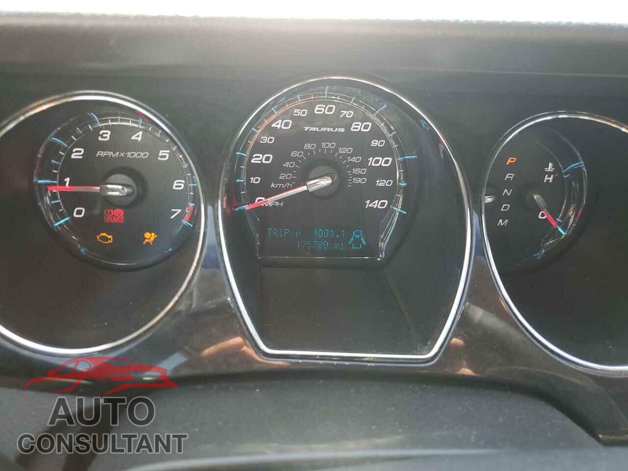 FORD TAURUS 2011 - 1FAHP2JW2BG118290