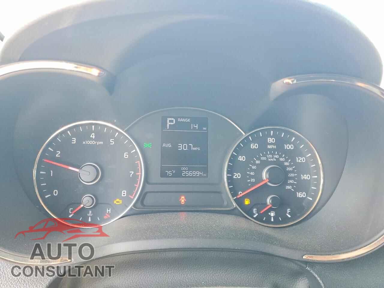 KIA FORTE 2018 - 3KPFK4A72JE220885