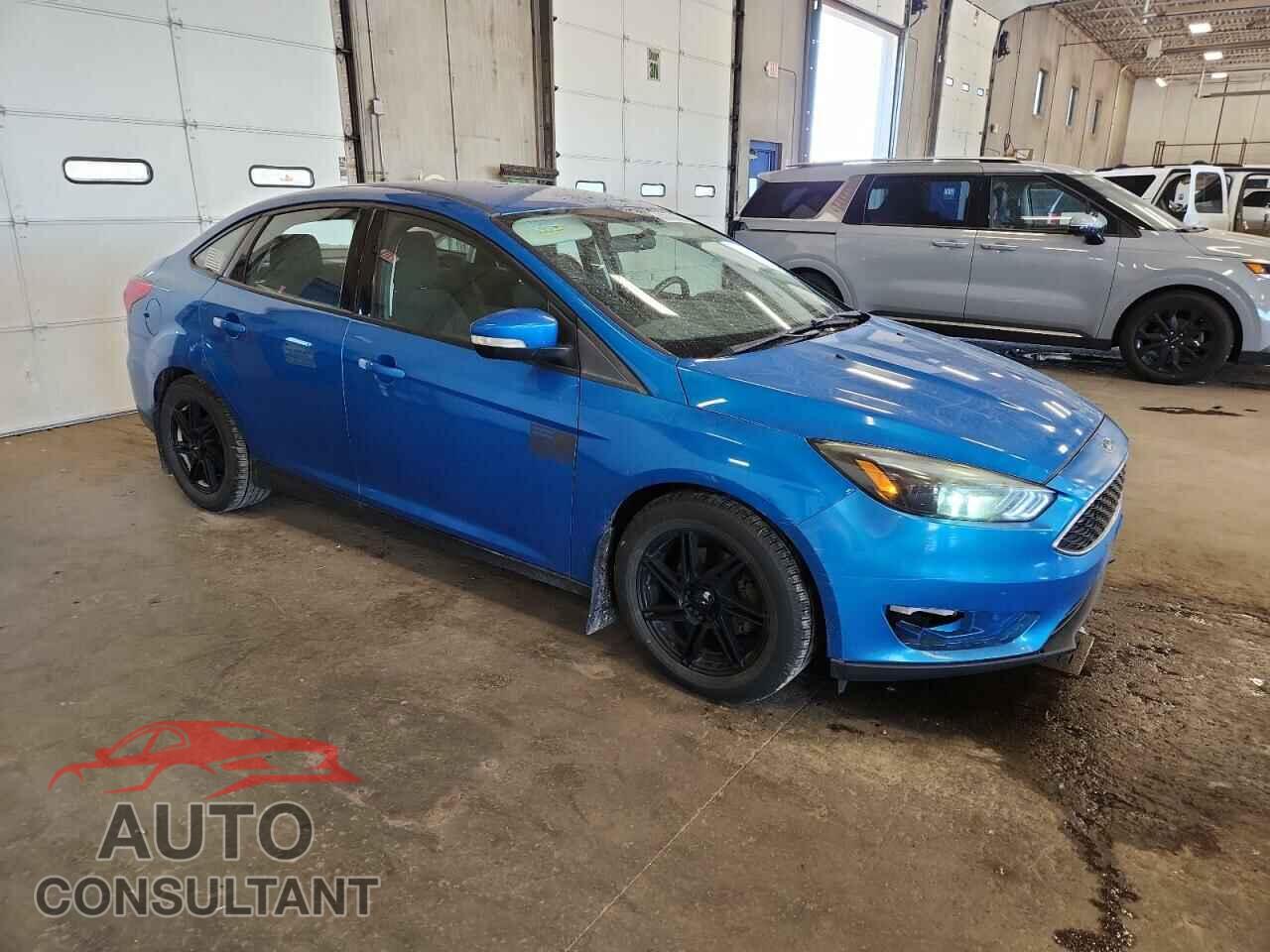 FORD FOCUS 2015 - 1FADP3F2XFL281227