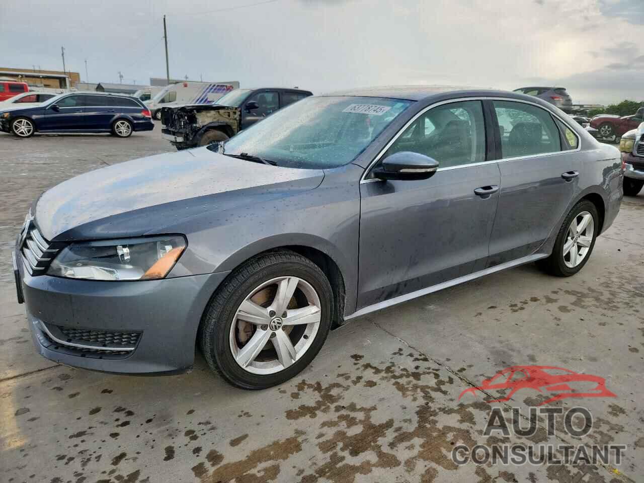 VOLKSWAGEN PASSAT 2012 - 1VWBH7A38CC083681