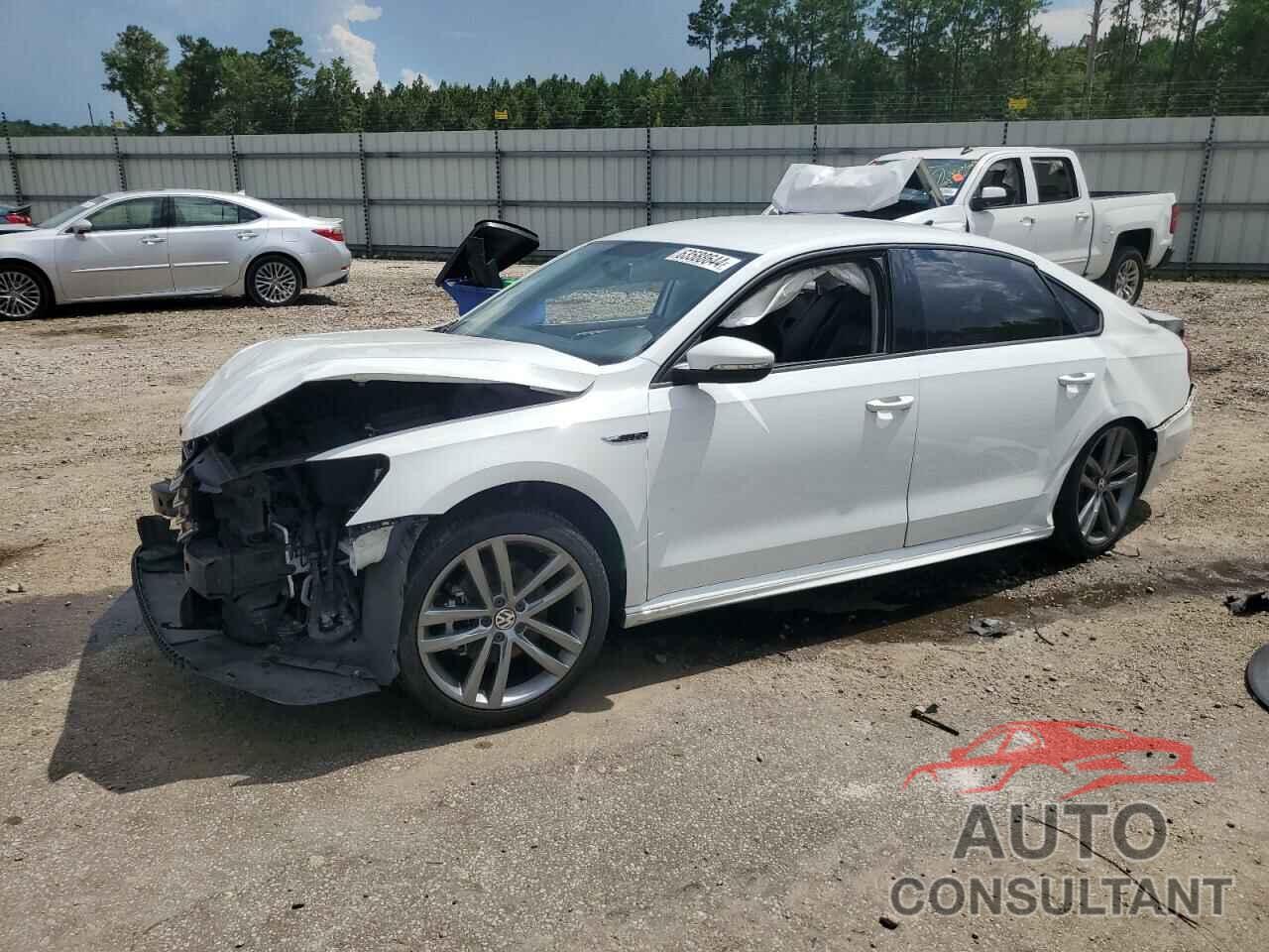 VOLKSWAGEN PASSAT 2018 - 1VWAA7A35JC049338