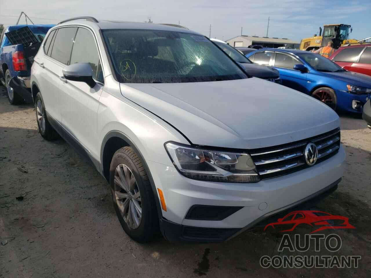 VOLKSWAGEN TIGUAN 2018 - 3VV3B7AX7JM047585