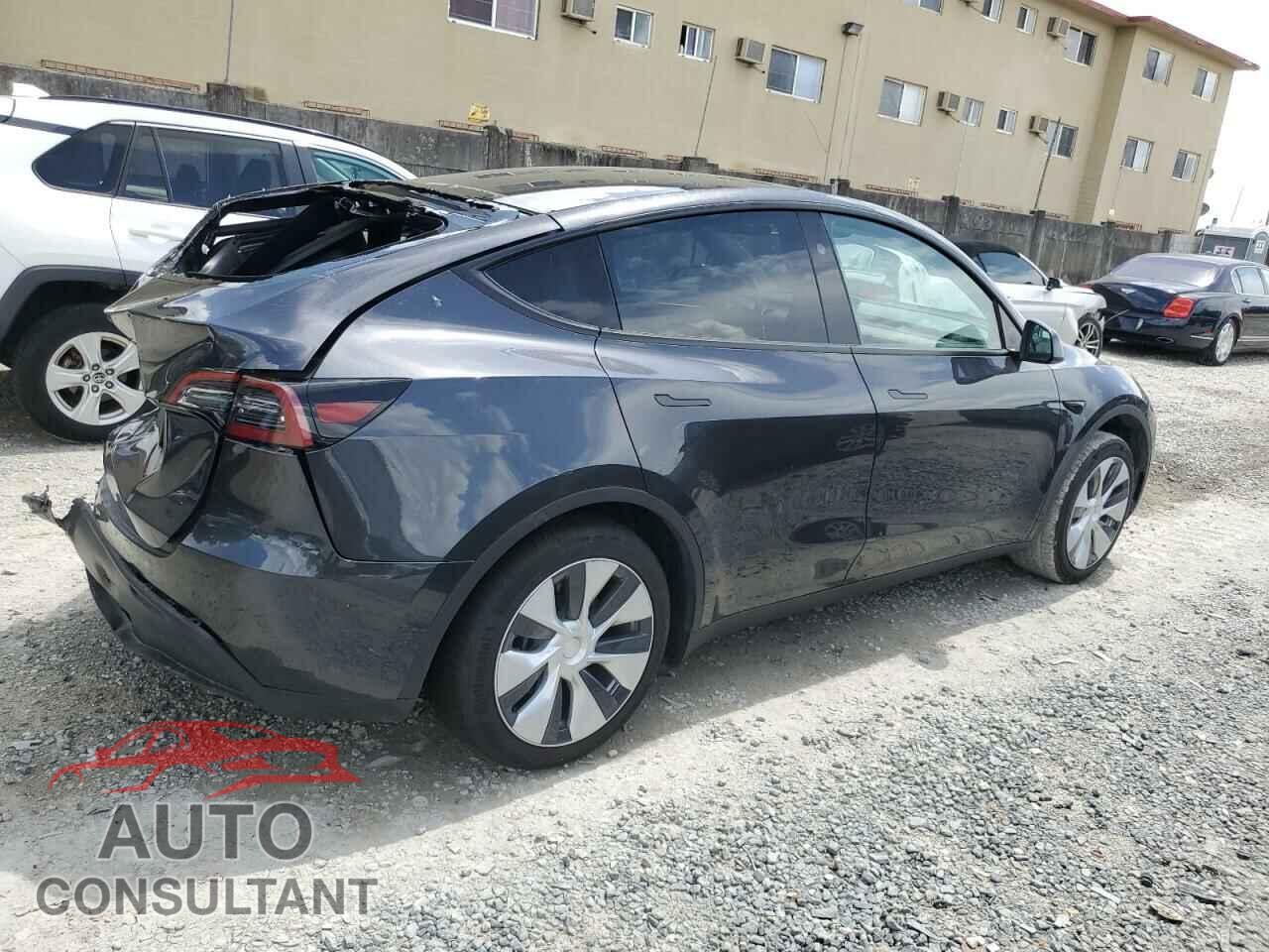TESLA MODEL Y 2024 - 7SAYGDED6RF015914
