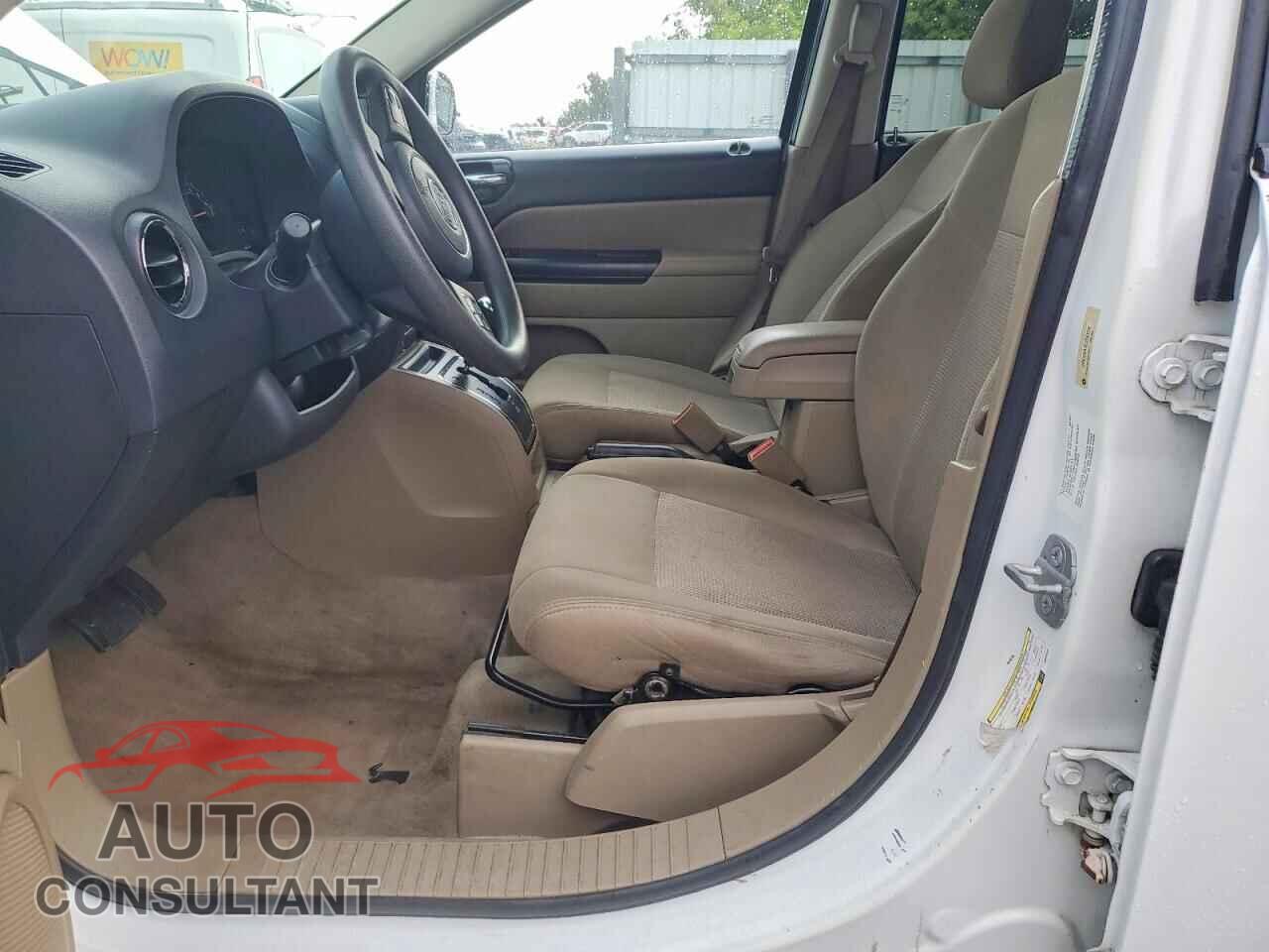 JEEP COMPASS 2014 - 1C4NJCBA2ED643332