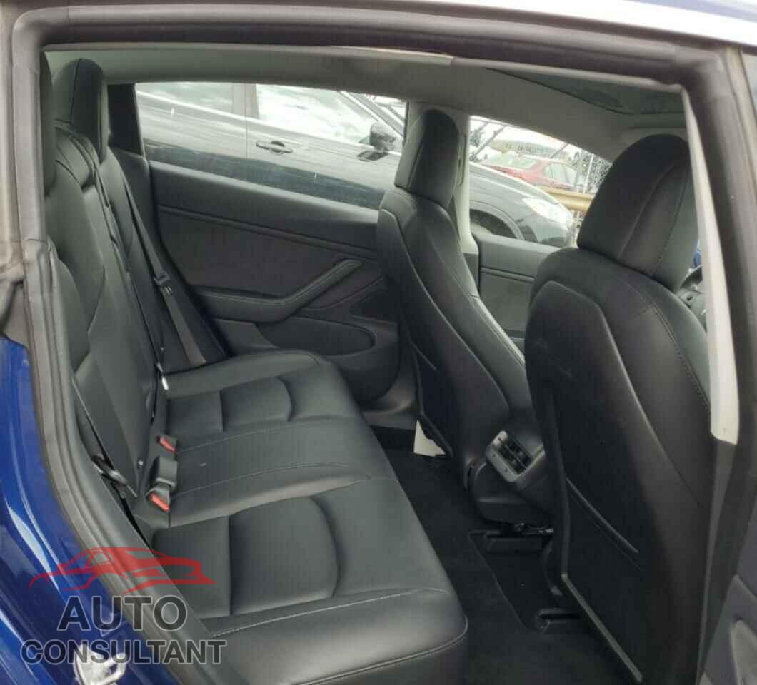 TESLA MODEL 3 2018 - 5YJ3E1EA1JF037339