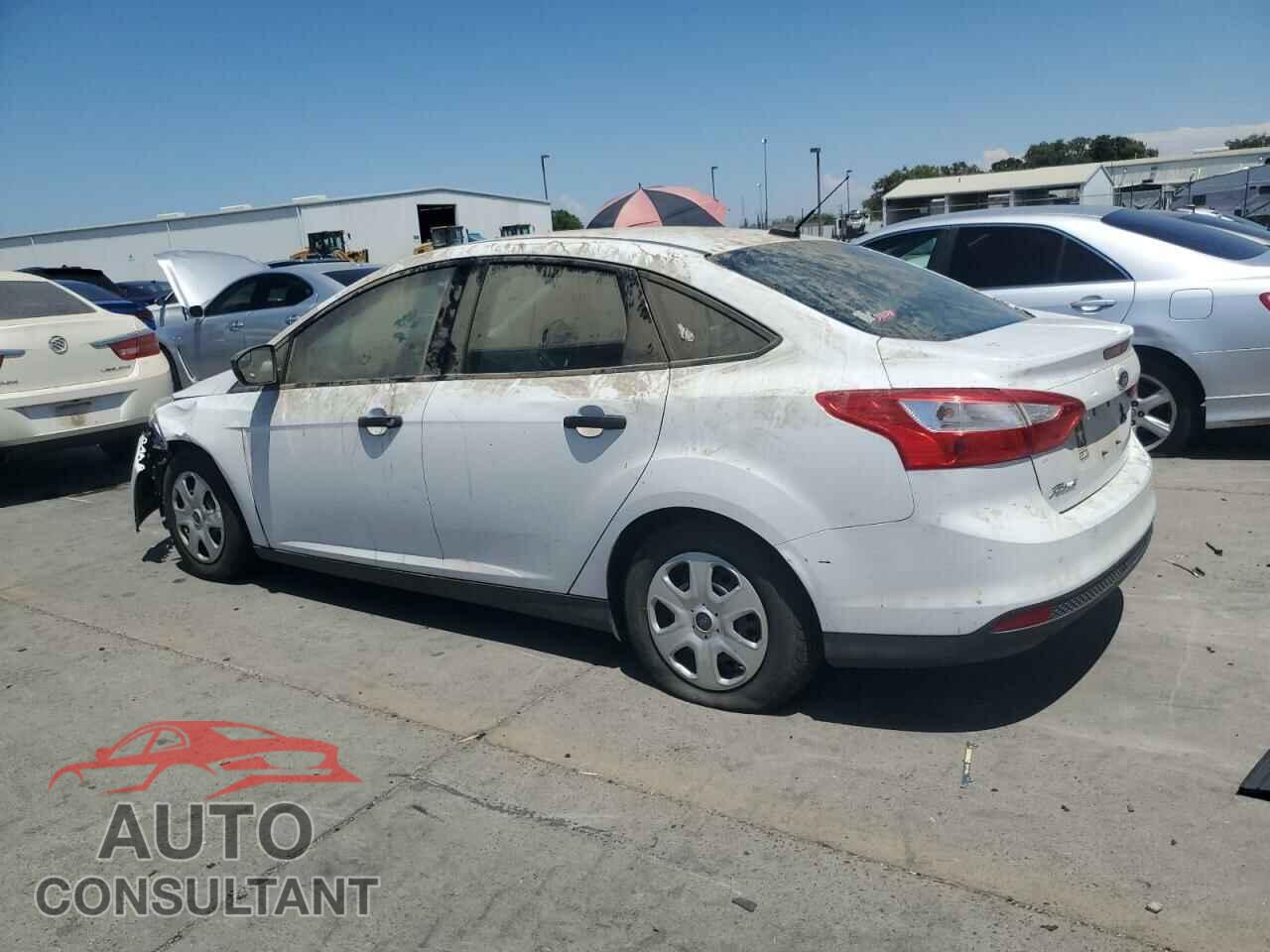 FORD FOCUS 2014 - 1FADP3E24EL284690