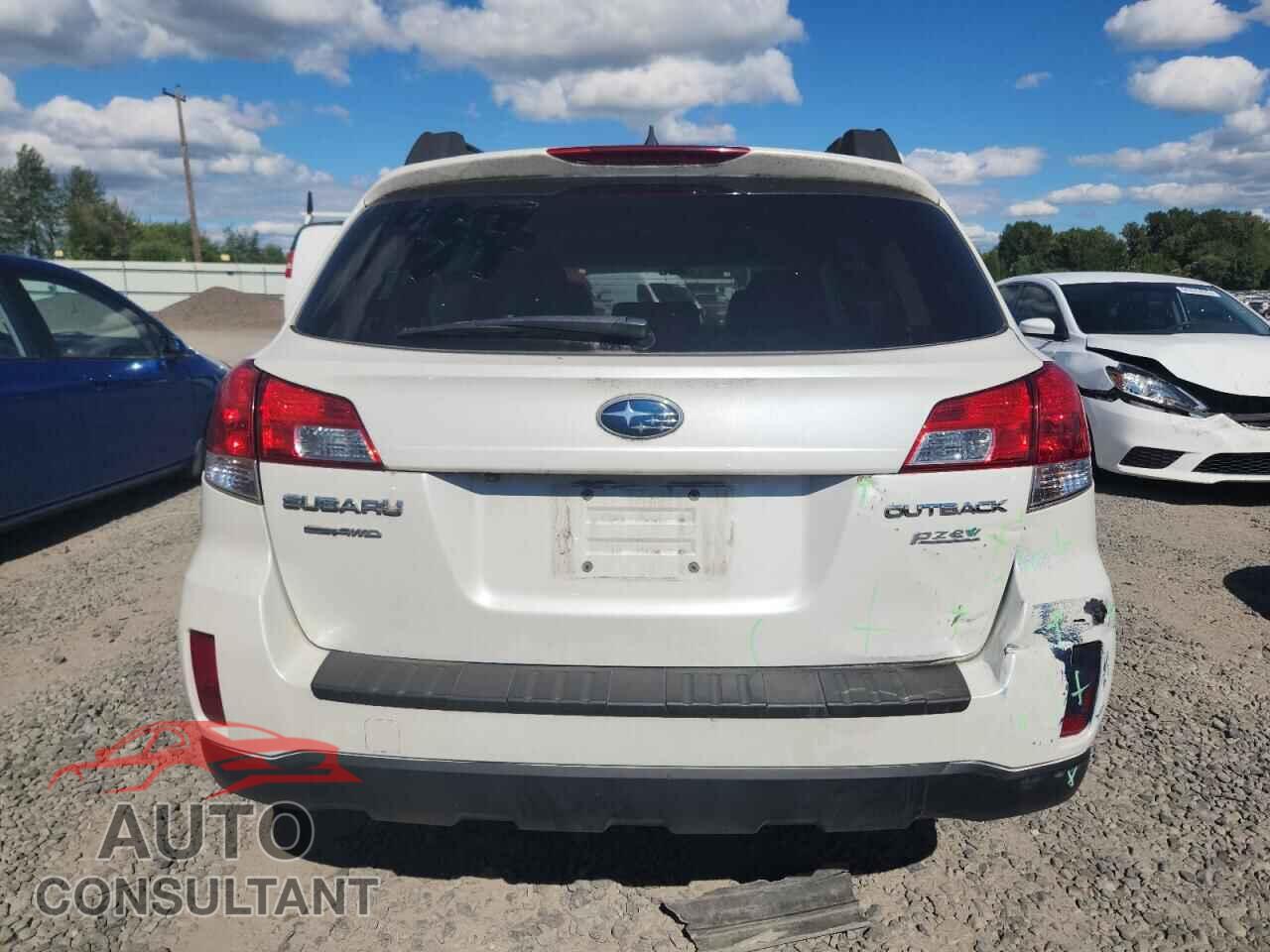 SUBARU OUTBACK 2013 - 4S4BRBKC1D3221429