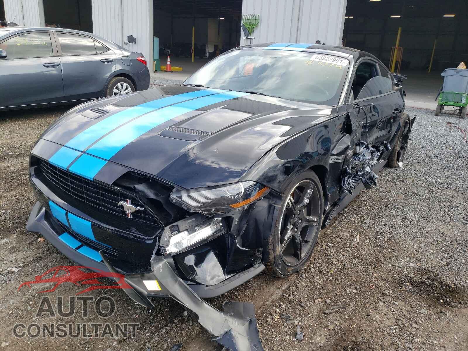 FORD MUSTANG 2020 - 1FA6P8CF2L5175111