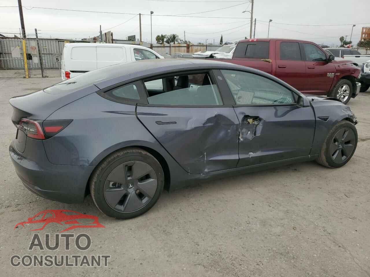 TESLA MODEL 3 2023 - 5YJ3E1EA5PF707547