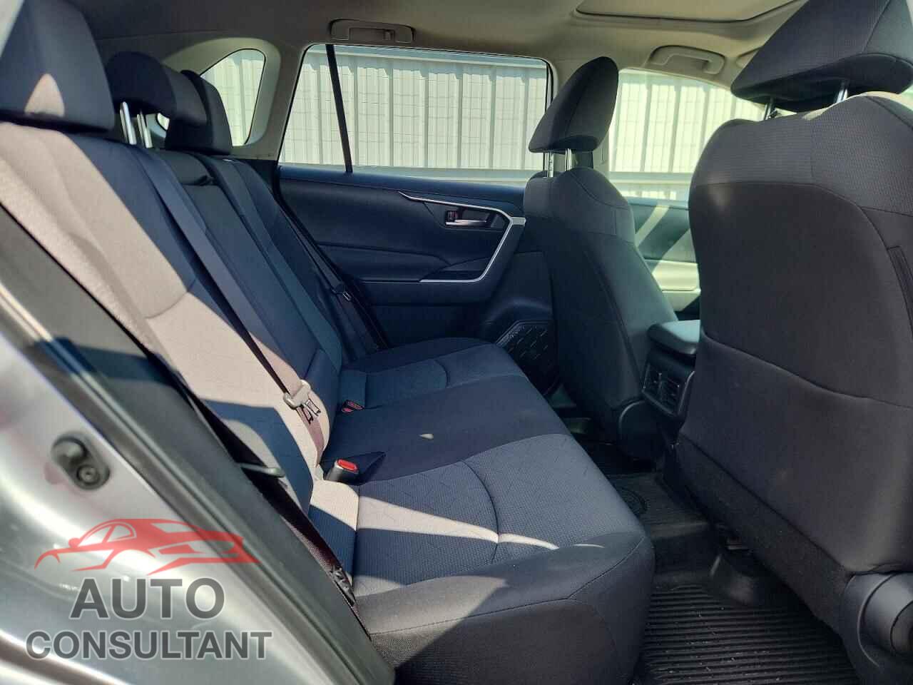 TOYOTA RAV4 2019 - JTMP1RFVXKD043890